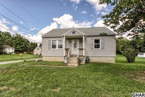 341 York Rd, Carlisle, PA 17013-3165