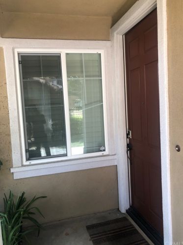 9729 Winterberry Dr, Riverside, CA 92503-3149