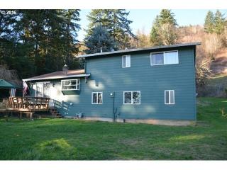 11919 272nd Ave, Happy Valley, OR 97009-7405