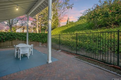 740 Tourmaline Ct, Anaheim, CA 92807-4865