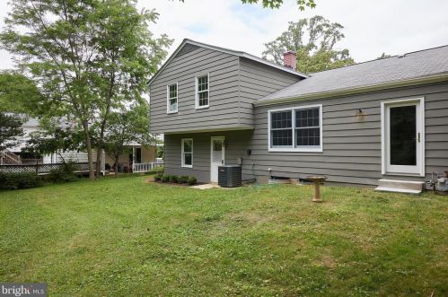 2405 Blue Valley Dr, Silver Spring MD 20904-5206 exterior