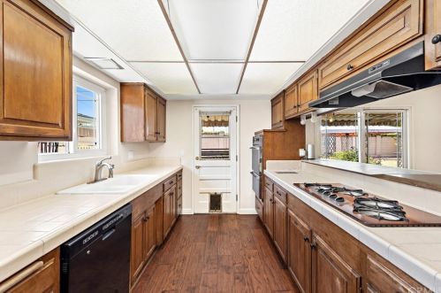 522 Hanover St, Anaheim CA  92801-5007 exterior