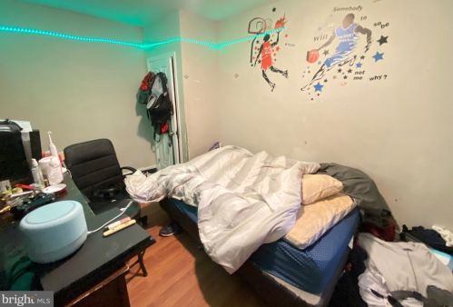 221 64 St, Philadelphia PA 19151-3403 exterior