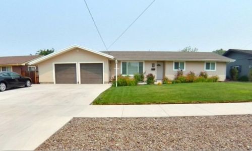 1731 Brookhurst St, Medford, OR 97504-5309