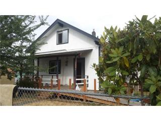 1306 9th Ave, Kelso, WA 98626-2738