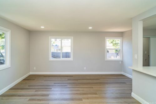 4065 Wallace St, Riverside CA  92509-6841 exterior