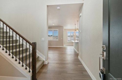 7477 Tempe Ct, Denver, CO 80016