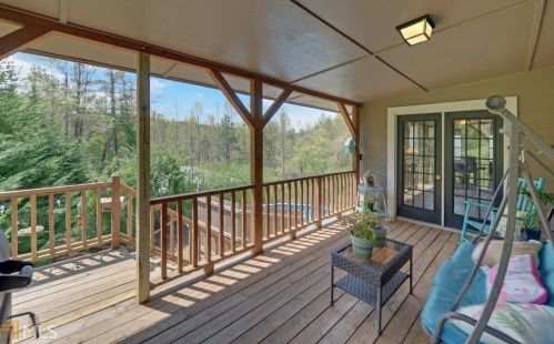 342 Ritchie Rd, Tiger, GA 30576-1802