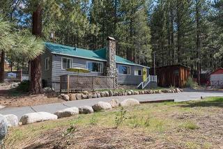 11352 Ridge Rd, Truckee, CA 96161-4915