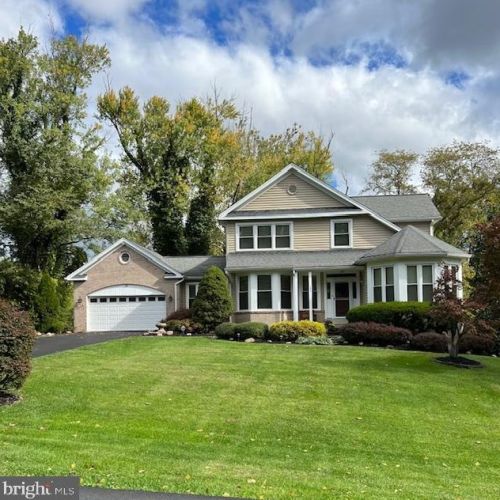 1933 Morningmist Dr, Silver Spring, MD 20906-1275