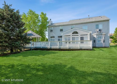 1425 Glenside Dr, Lemont IL  60490-5480 exterior