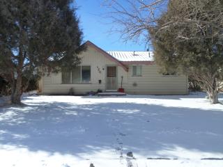 1205 East Ave, Alamosa, CO 81101-3438