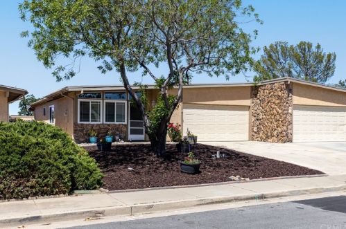 1819 Ponderosa Ln, Lake Nacimiento, CA 93446-3636