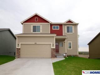 4319 Waterford Ave, Bellevue, NE 68123-6237