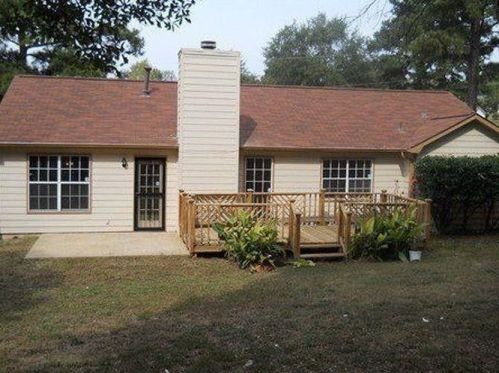 6154 Amberly Rd, Rex GA  30273-1230 exterior