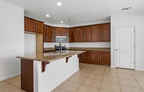 5329 Mossy Stone Way, Rancho Cordova, CA 95742-8152