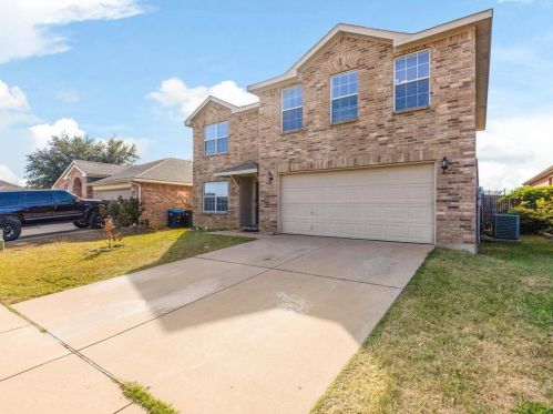 8412 Prairie Wind Trl, Fort Worth TX  76134-8463 exterior