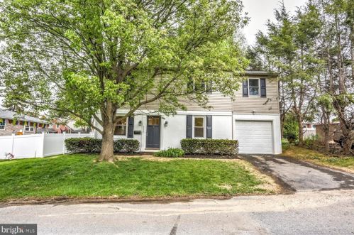 111 Eastman Ave, Lancaster PA  17603-4476 exterior