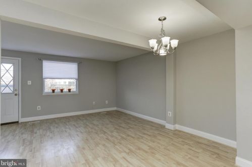 28 Avonshire Ct, Silver Spring MD 20904-6712 exterior