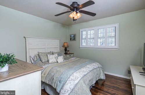 275 Cherry Vly Rd, Princeton NJ  08540-7917 exterior