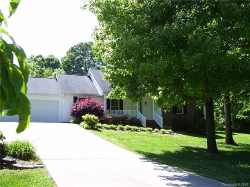 1760 Azalea Ave, Kannapolis, NC 28081-5808