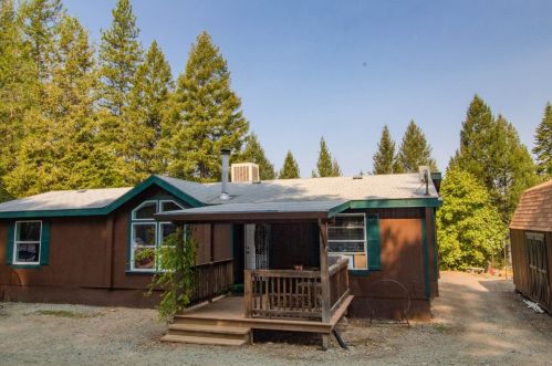 9160 Country Rd, Virner, CA 95634-9732