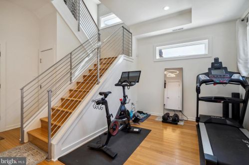 817 4th St, Philadelphia PA  19147-3127 exterior