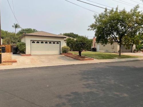 1708 Clark Dr, Modesto, CA 95350-3706