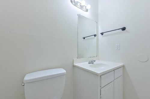 2843 Woodfield Dr, Rex GA 30273-2004 exterior