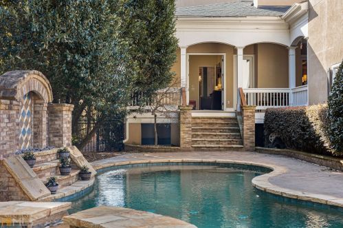 4027 St Georges Ct, Duluth GA  30096-1413 exterior