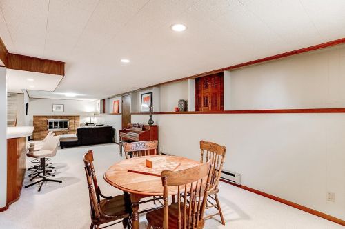 165 Hawes Ave, Saint Paul MN  55126-6205 exterior
