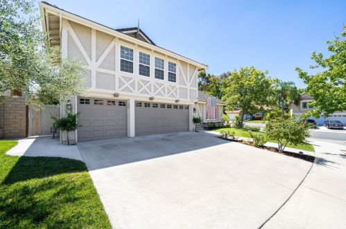 25142 Calle Del Lago, El Toro, CA 92630-2152