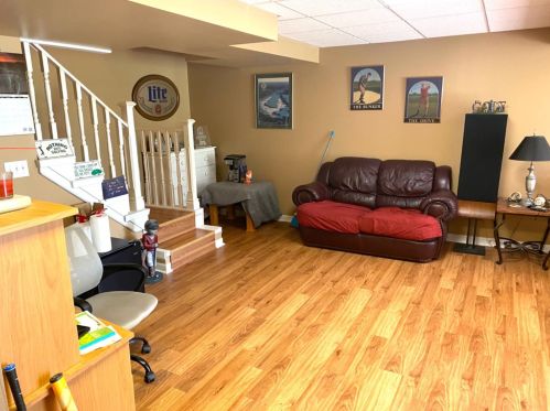 435 Deerpath Ct, Hobart IN 46342-5743 exterior