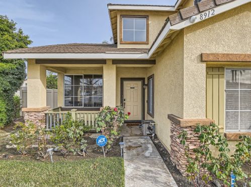 8912 Easton St, Riverside, CA 92508-3142