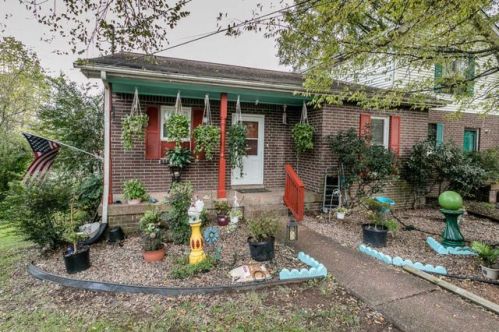 518 Macfie Ct, Madison, TN 37115-2326