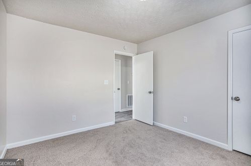 5858 Mistyview Dr, Rex GA 30273-1153 exterior