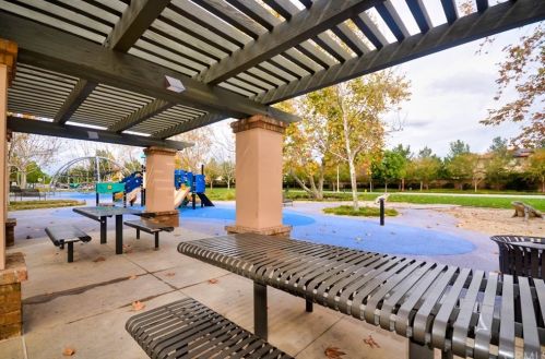 131 Kempton, Irvine CA  92620-2139 exterior