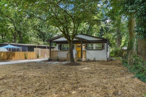 2952 Grand Ave, Atlanta GA  30315-9018 exterior