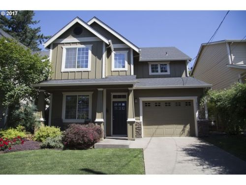 8523 Hancock St, Portland OR  97220-5533 exterior