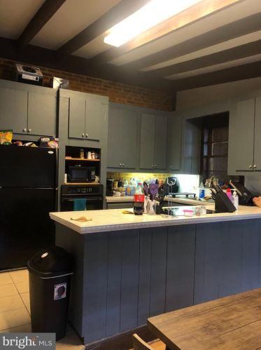 457 Shippen St, Lancaster PA  17602-3637 exterior