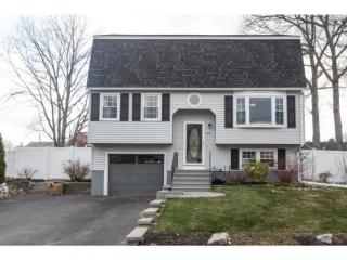 412 Charlotte St, Manchester, NH 03103-7061