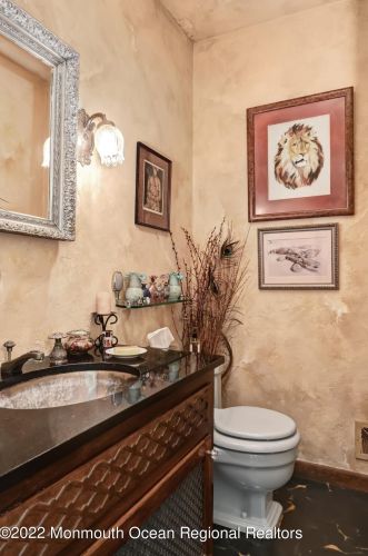 20 Fox Hill Rd, Middletown NJ 07748-2911 exterior