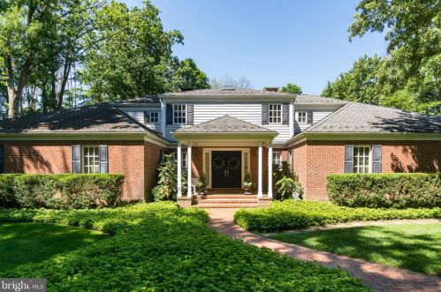 33 Brearly Rd, Princeton NJ  08540-6767 exterior