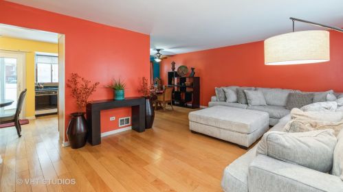 18448 Aberdeen St, Homewood, IL 60430-3526
