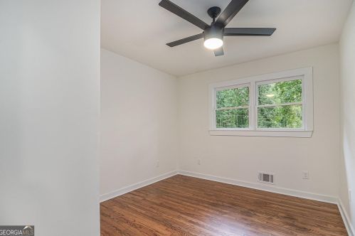 2130 Bolling Brook Dr, Atlanta GA  30311-2516 exterior