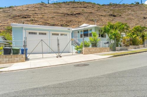 1530 Ainakoa Ave, Honolulu, HI 96821-1114