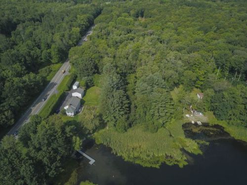 60 Mount Tom Passway, Morris, CT 06763-1032