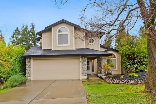 105 Mccormick Ct, Folsom, CA 95630-5234