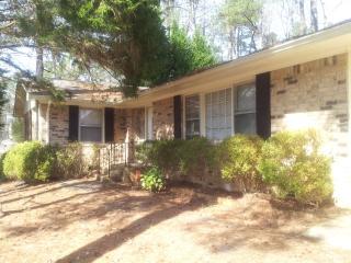 243 Malone Cir, Fairburn, GA 30213-1226