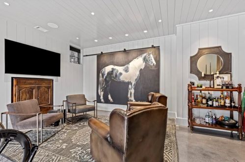 395 Beverly Rd, Atlanta GA  30309-2728 exterior